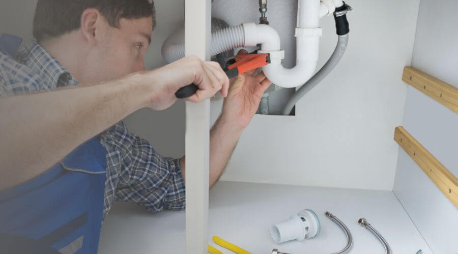 Professional bathroom faucet installation in Plainfield, IA